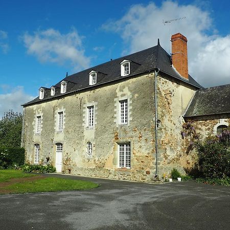 Les Grands-Aulnais Bed & Breakfast Cosse-le-Vivien Luaran gambar